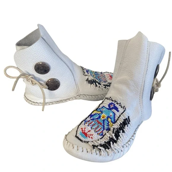 Taos Vintage Native American Hand Beaded Concho Ties Leather Moccasins Sz 9.5 - Picture 14 of 14